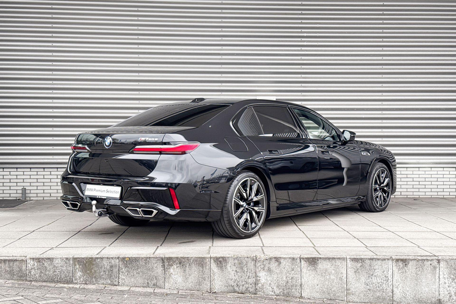 Foto van BMW M760e xDrive