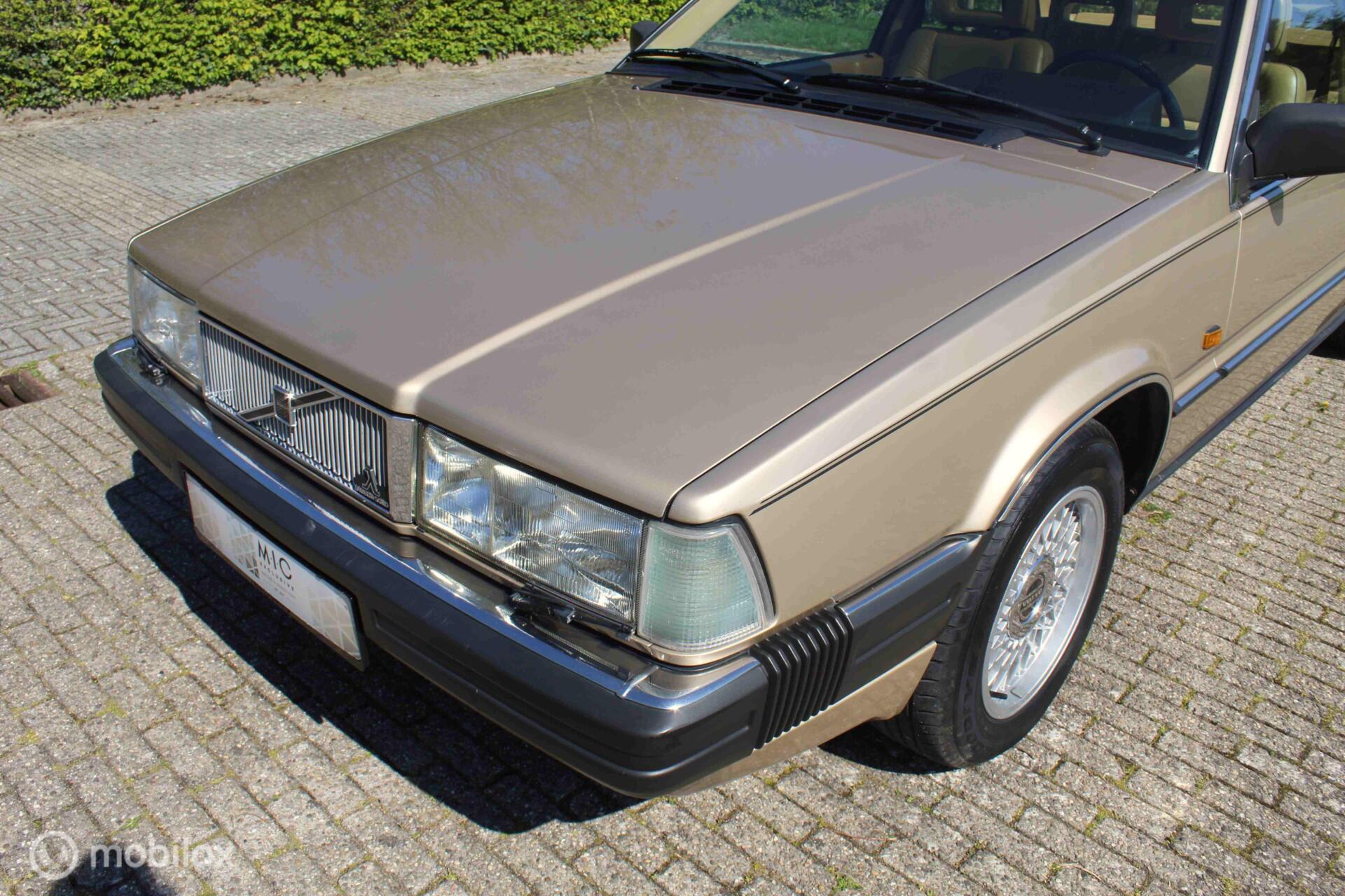 Foto van Volvo 780 Bertone Coupe