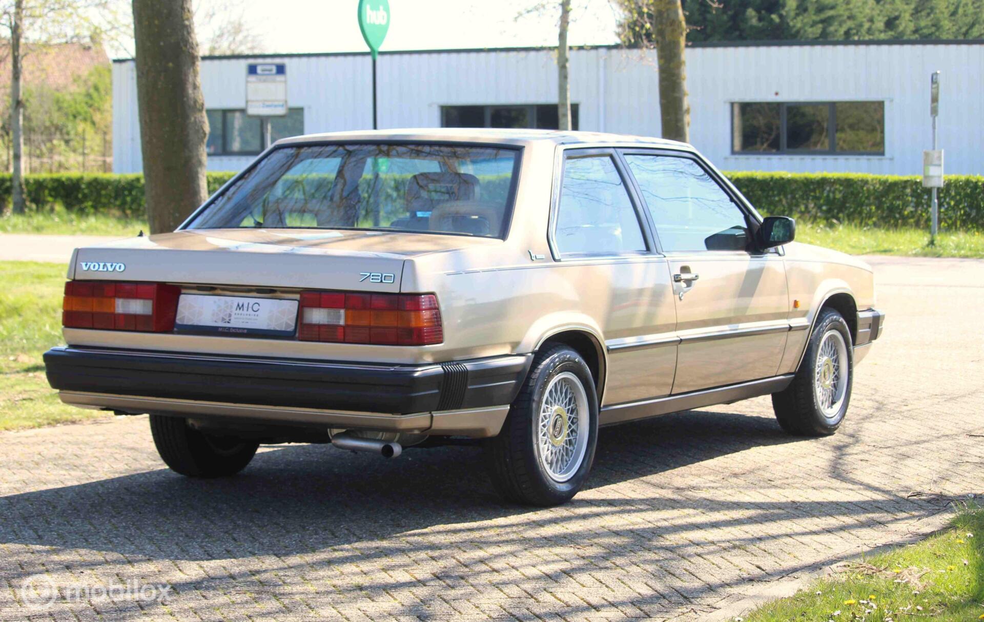 Foto van Volvo 780 Bertone Coupe