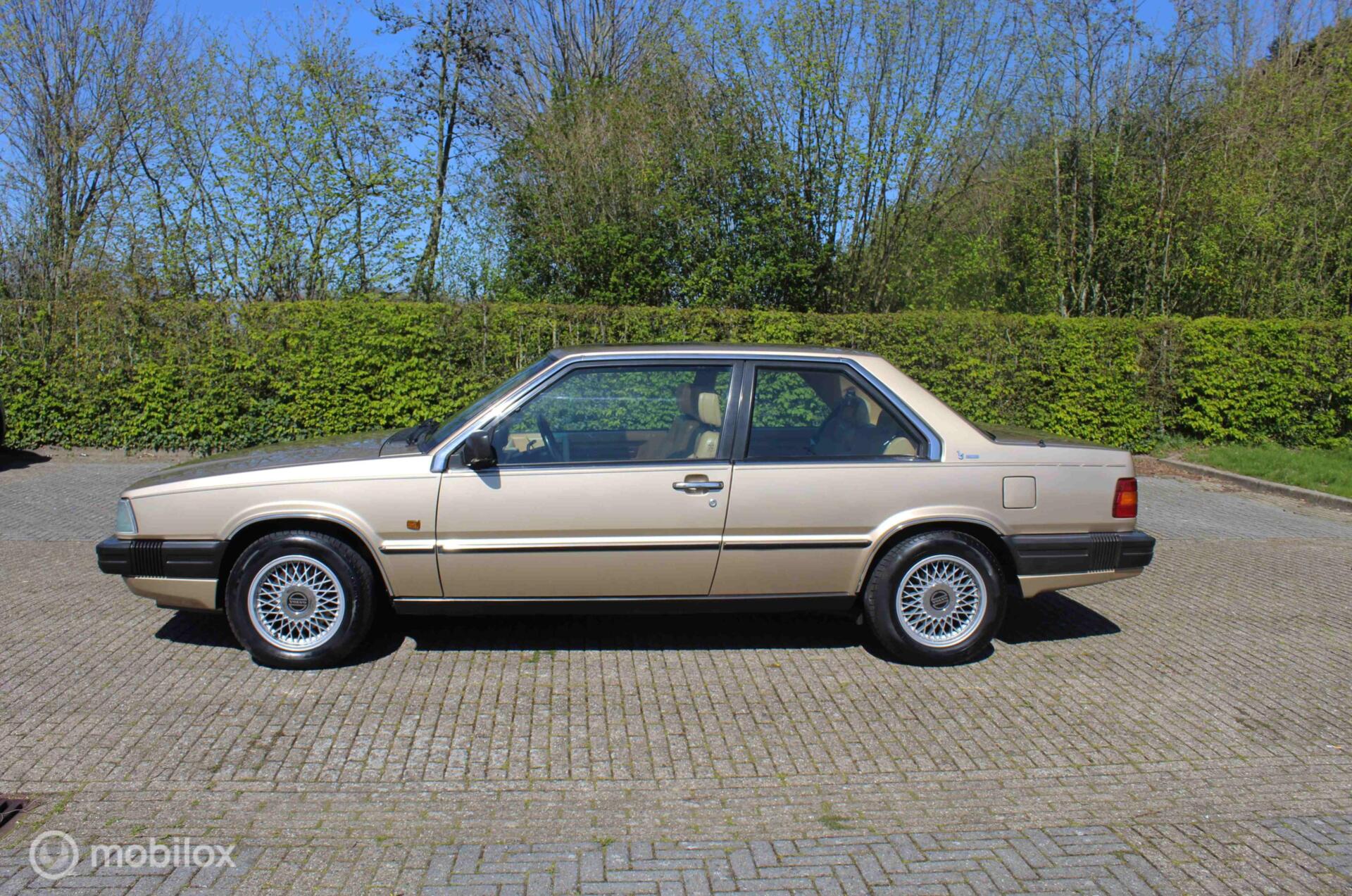 Foto van Volvo 780 Bertone Coupe