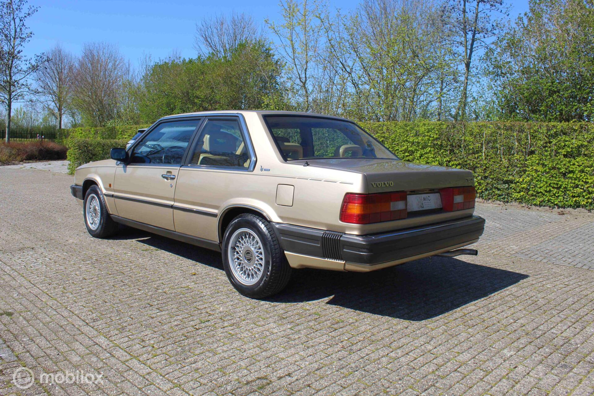 Foto van Volvo 780 Bertone Coupe