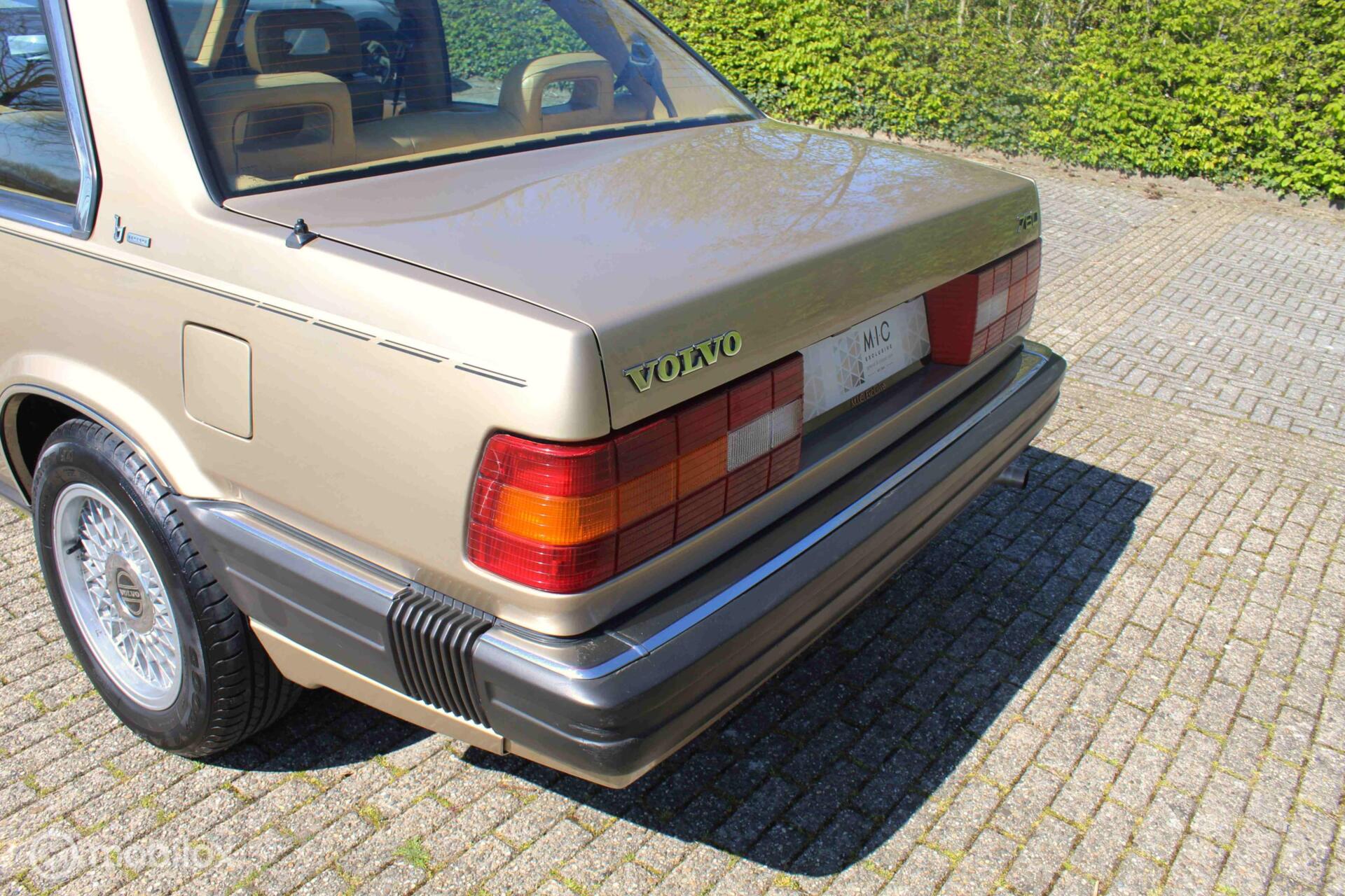 Foto van Volvo 780 Bertone Coupe