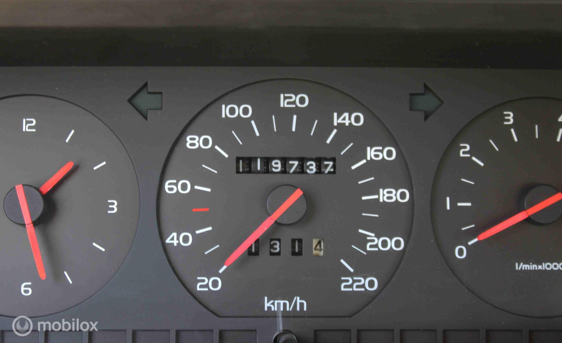 Foto van Volvo 780 Bertone Coupe