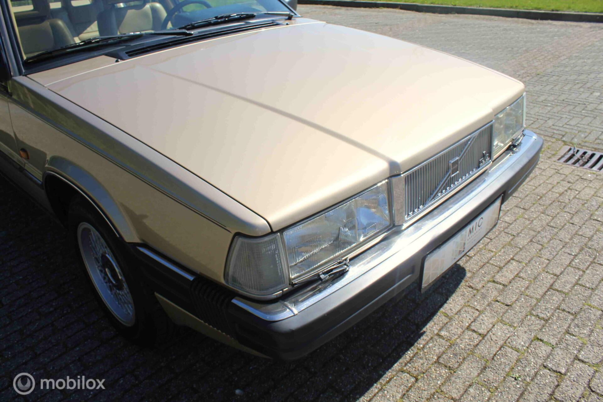 Foto van Volvo 780 Bertone Coupe
