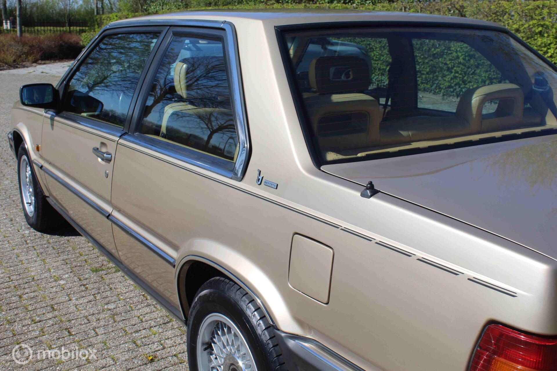 Foto van Volvo 780 Bertone Coupe