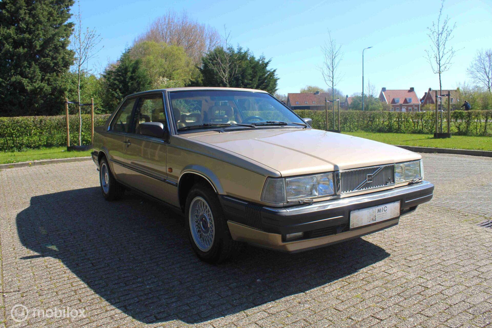 Foto van Volvo 780 Bertone Coupe