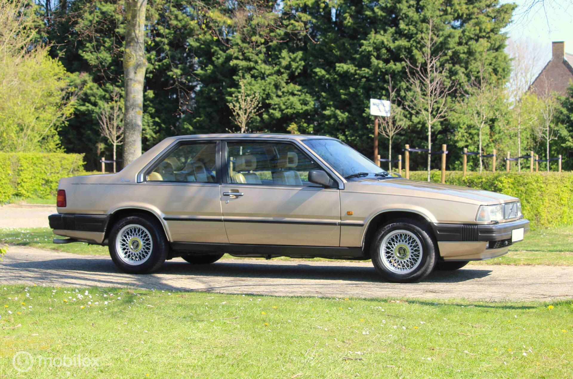 Foto van Volvo 780 Bertone Coupe