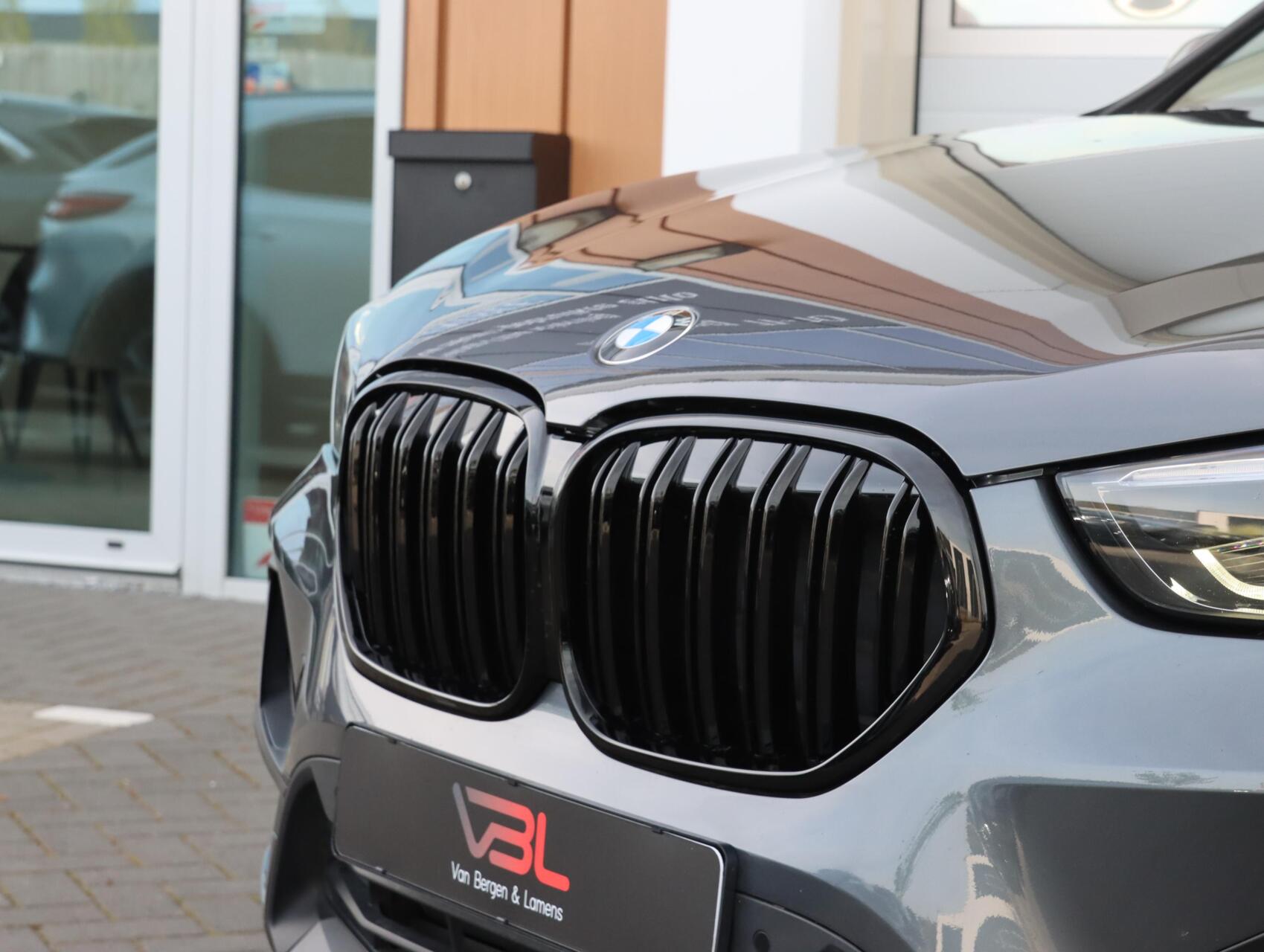 Foto van BMW X1