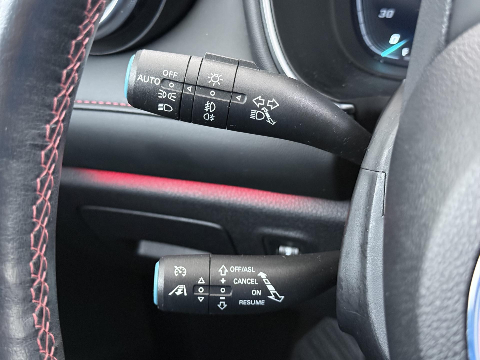 Foto van MG MG Ehs Plug-in Hybrid