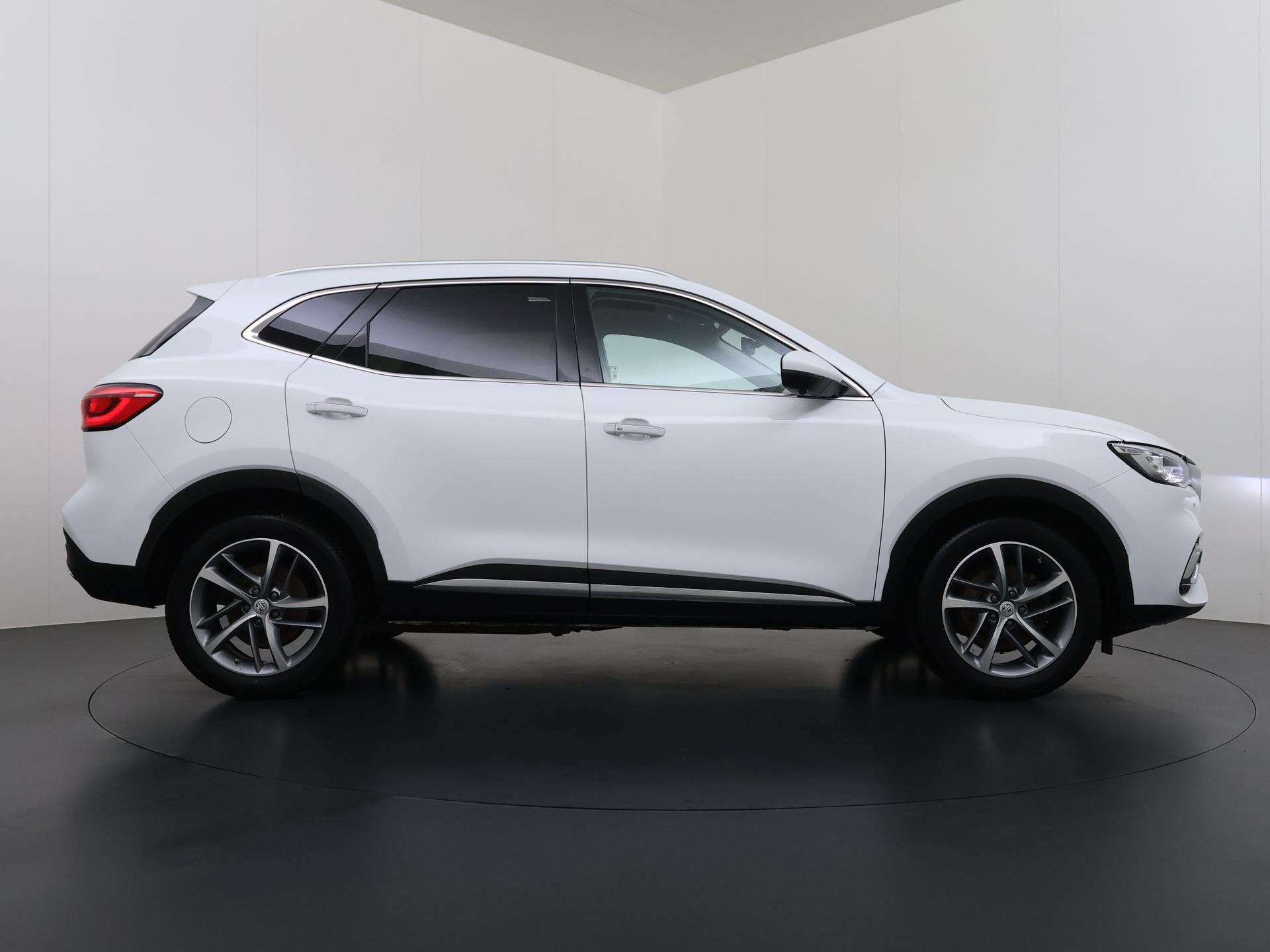 Foto van MG MG Ehs Plug-in Hybrid
