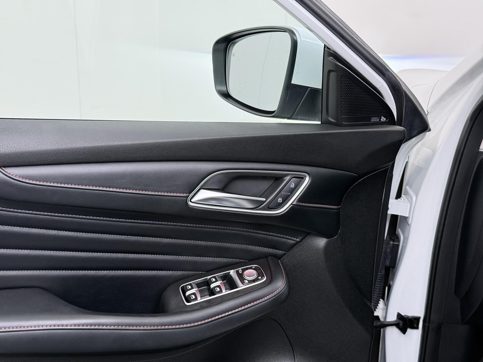 Foto van MG MG Ehs Plug-in Hybrid