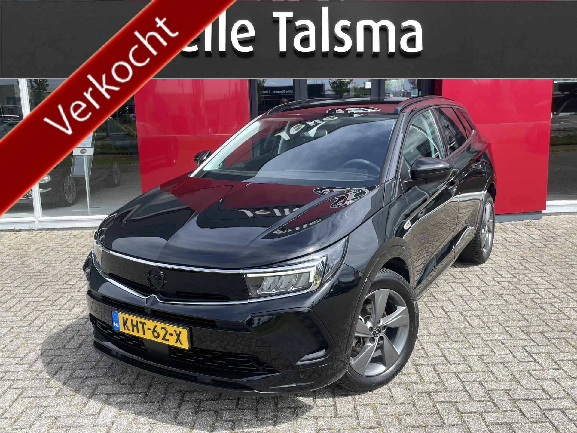 Opel Grandland 1.2 Turbo | 18" Velgen | Camera | Stoel/Stuurwiel verwarming | regensensor | Navigatie 2024 - voorkant