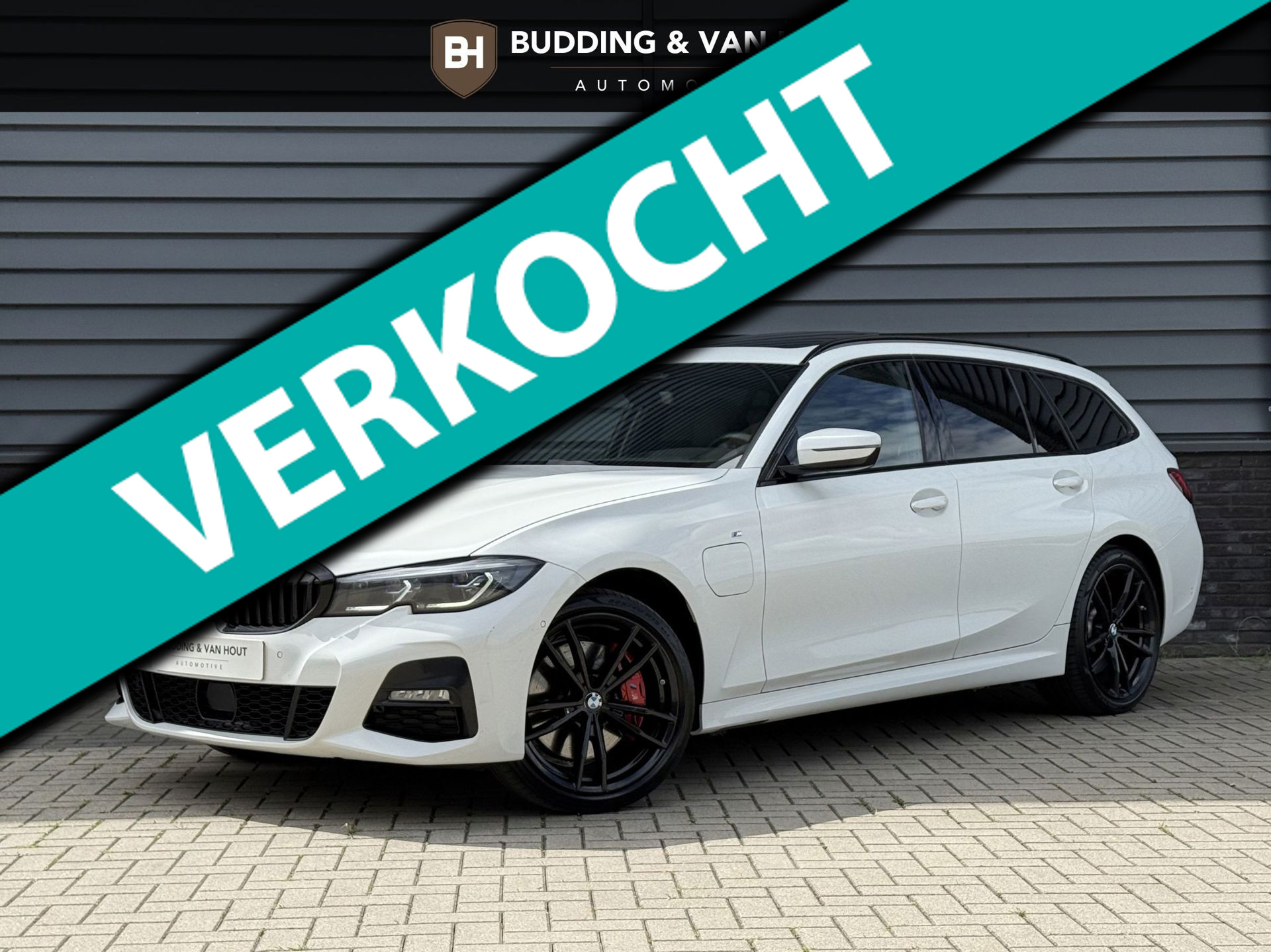 BMW 330e 330e High Executive M-sport Pano Head Up Laser Harman Kardon SOH 90% 2021 - voorkant