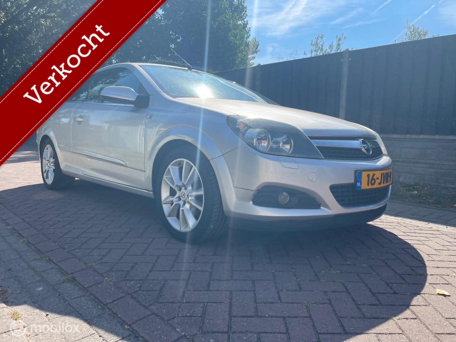 Opel Astra Twin Top 1.6 Cosmo 2006 - voorkant