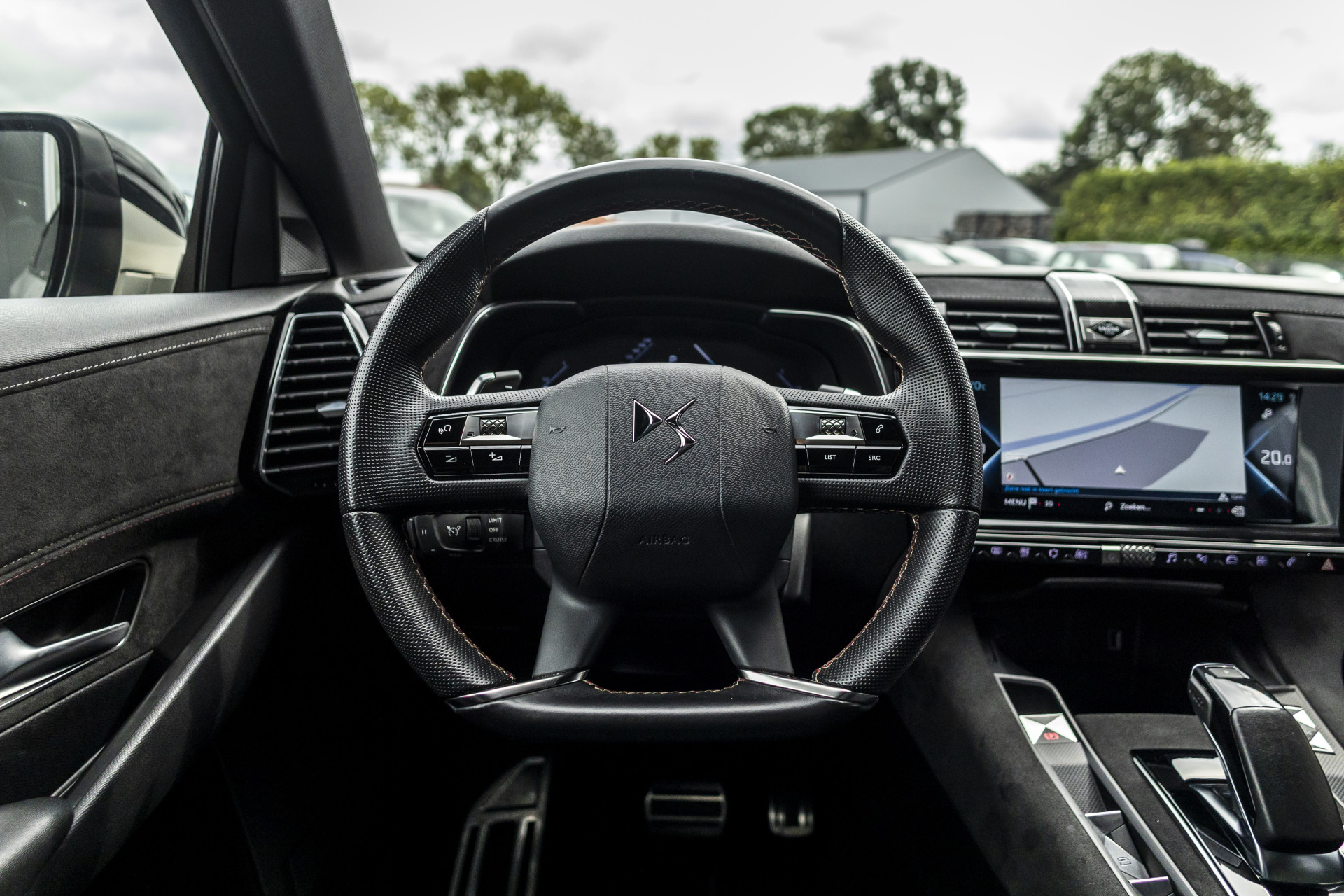 Foto van DS DS 7 Crossback