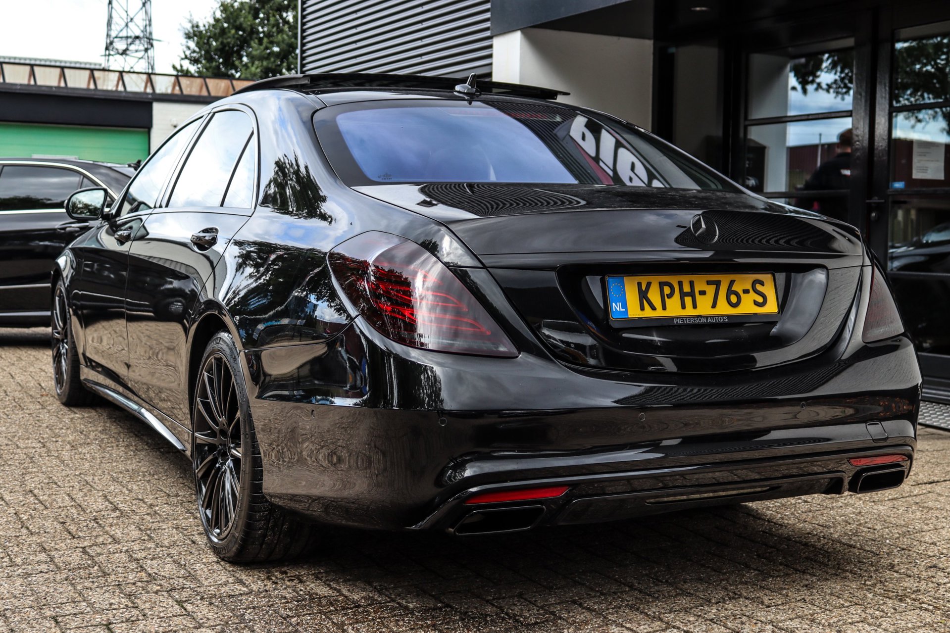 Foto van Mercedes-Benz S 500