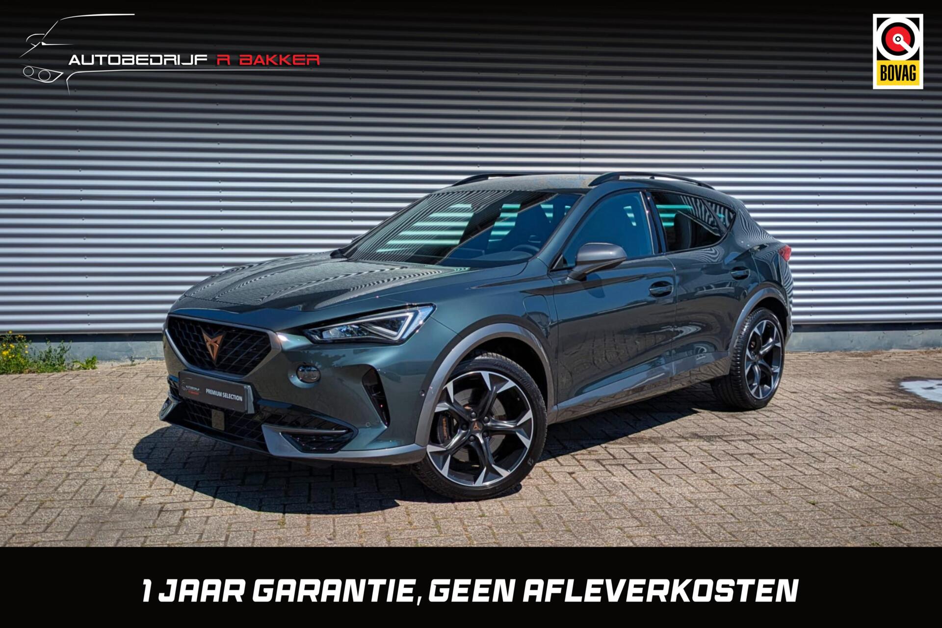 Cupra Formentor 1.4 e-Hybrid VZ Performance // Dark Camouflage Green | DCC | Camera | Park Assist | 245PK | Sfeerverlichting | Dealeronderhouden 2022 - voorkant