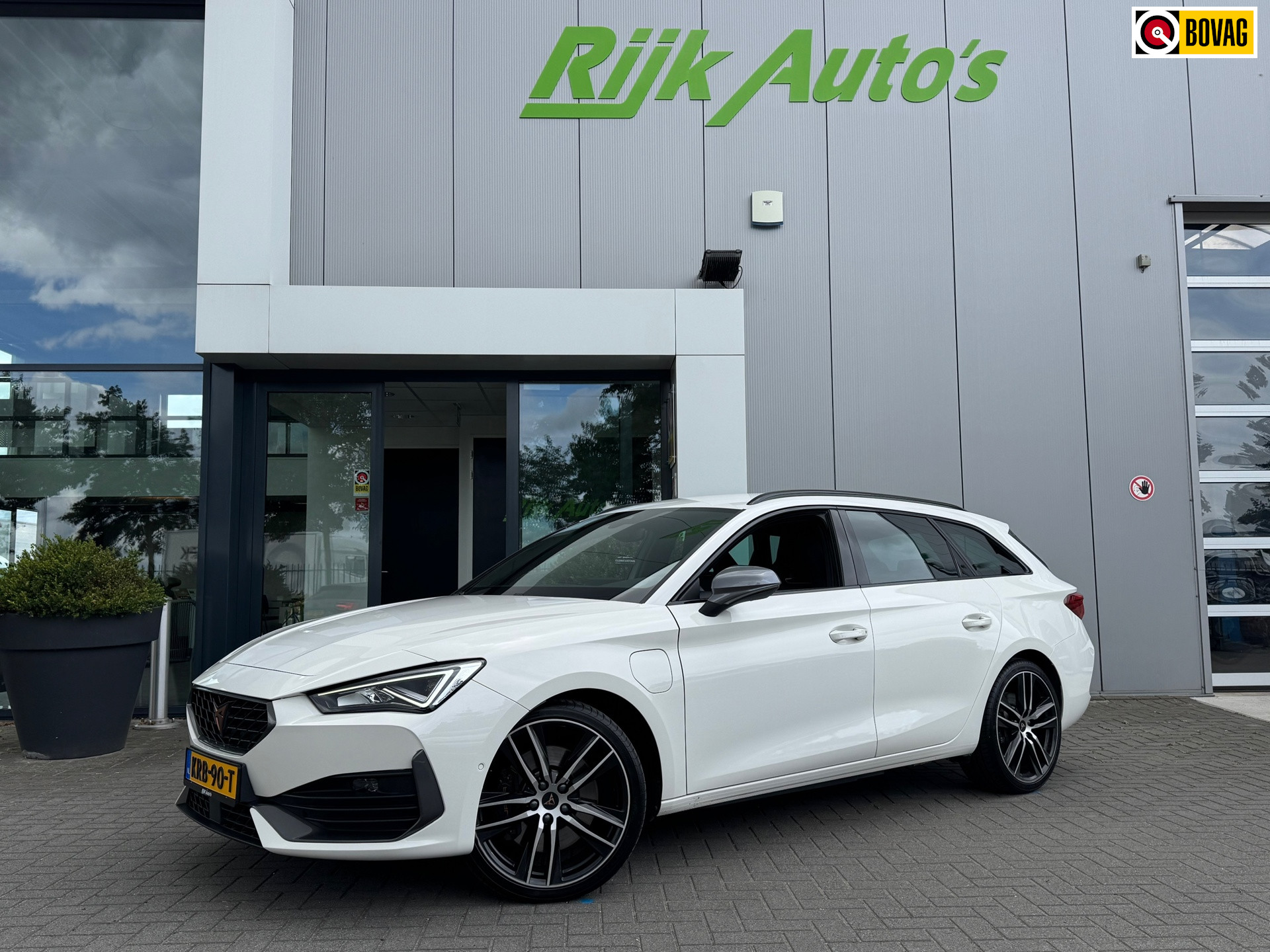 Cupra Cupra Leon SP E-hybrid180 1.4 e-Hybrid VZ Copper Edition * Full Link * Camera * 19 Inch 2023 - voorkant
