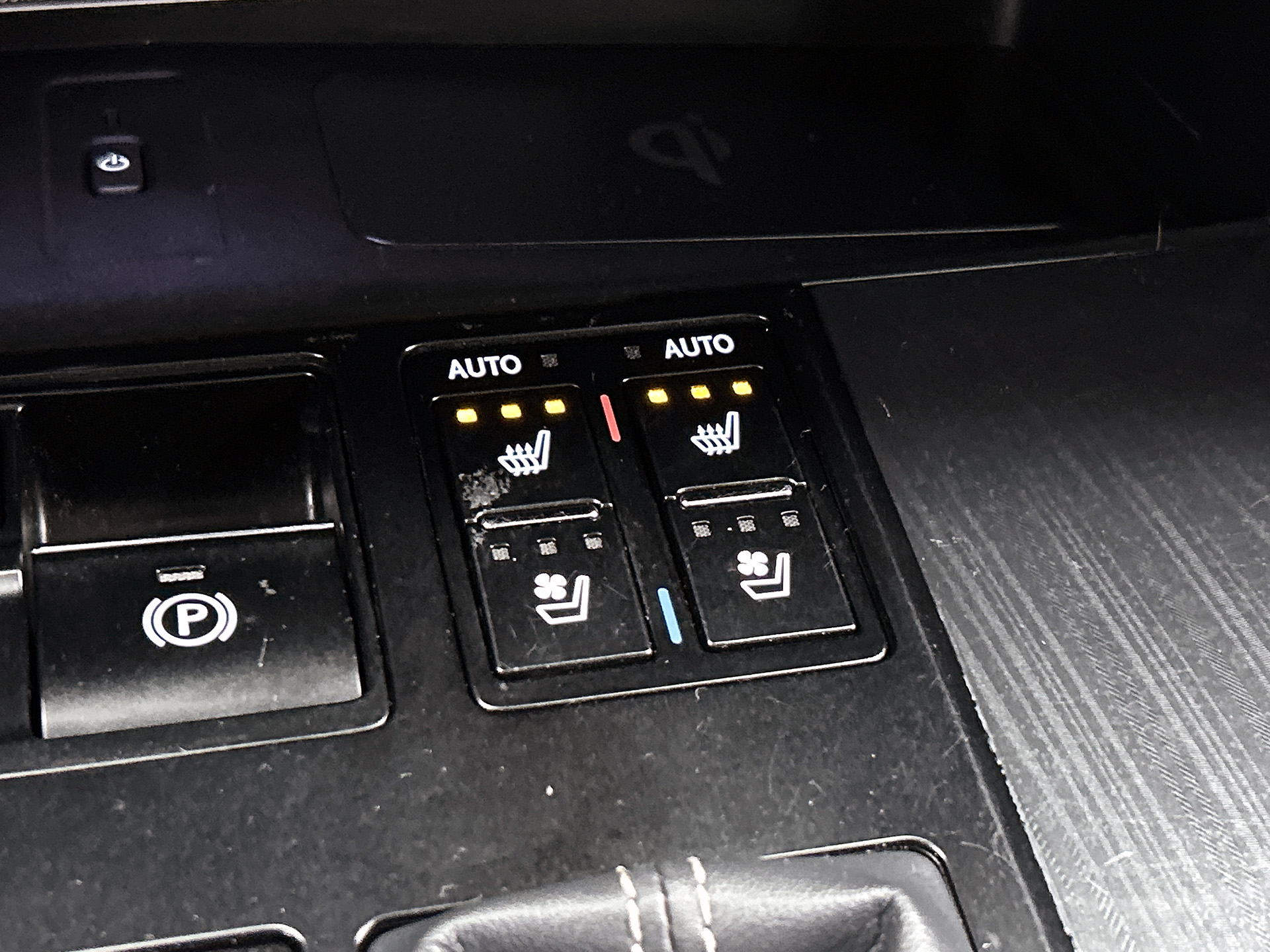 Foto van Lexus Lexus Rx450h