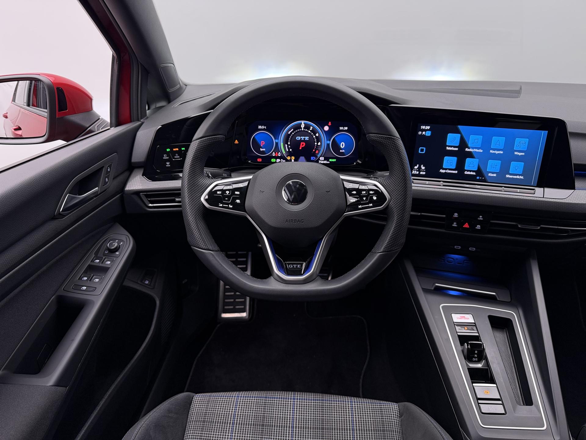 Foto van Volkswagen Golf GTE