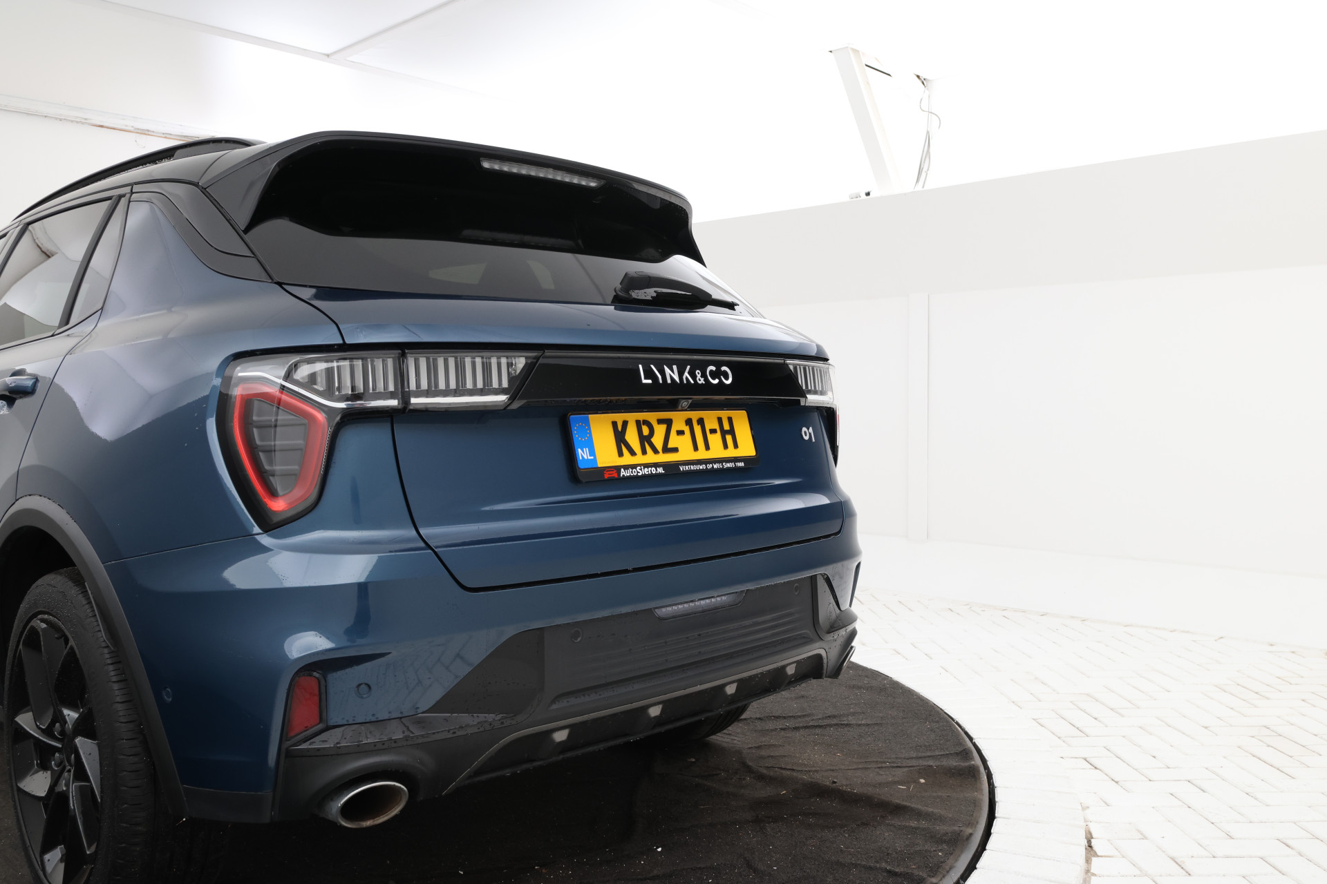 Foto van Lynk&co LYNK & Co 01