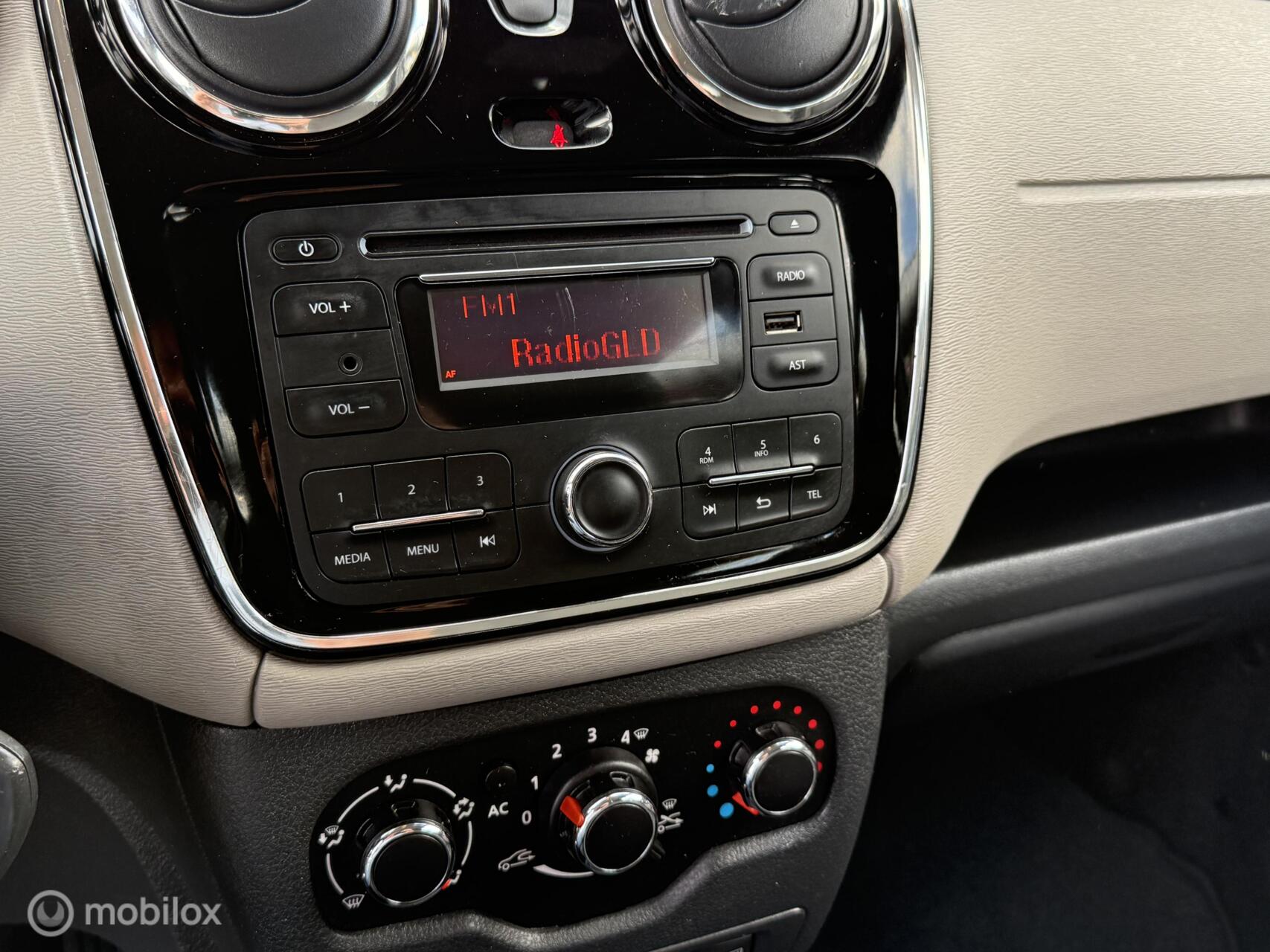Foto van Dacia Lodgy