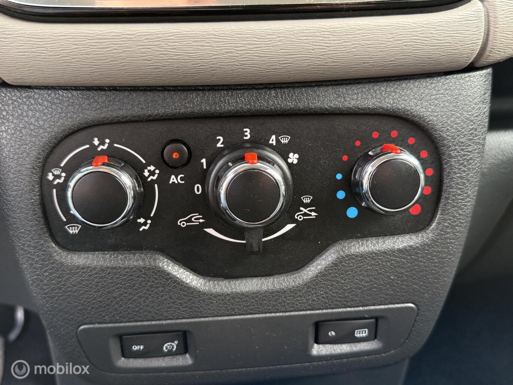Foto van Dacia Lodgy