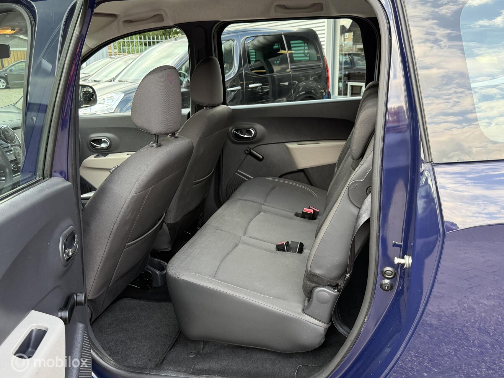 Foto van Dacia Lodgy