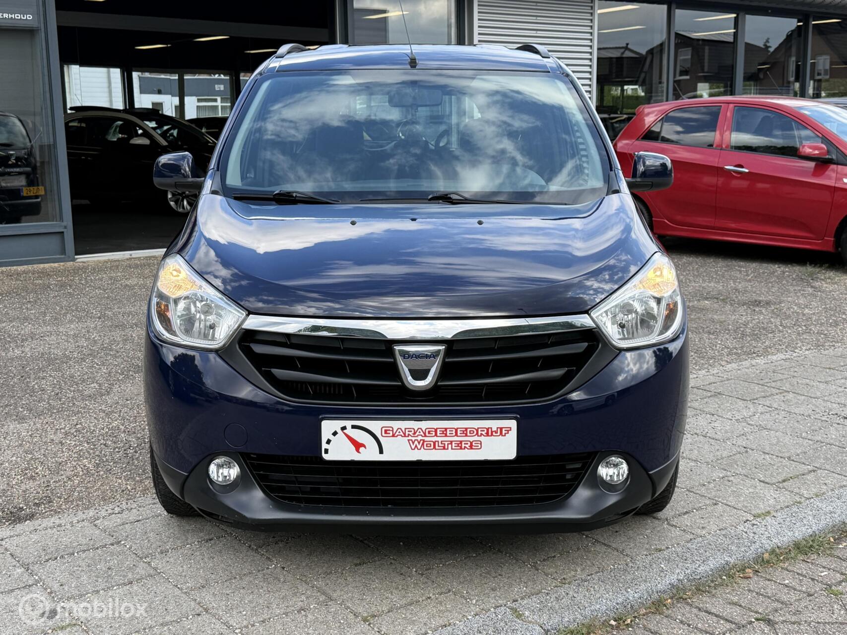 Foto van Dacia Lodgy