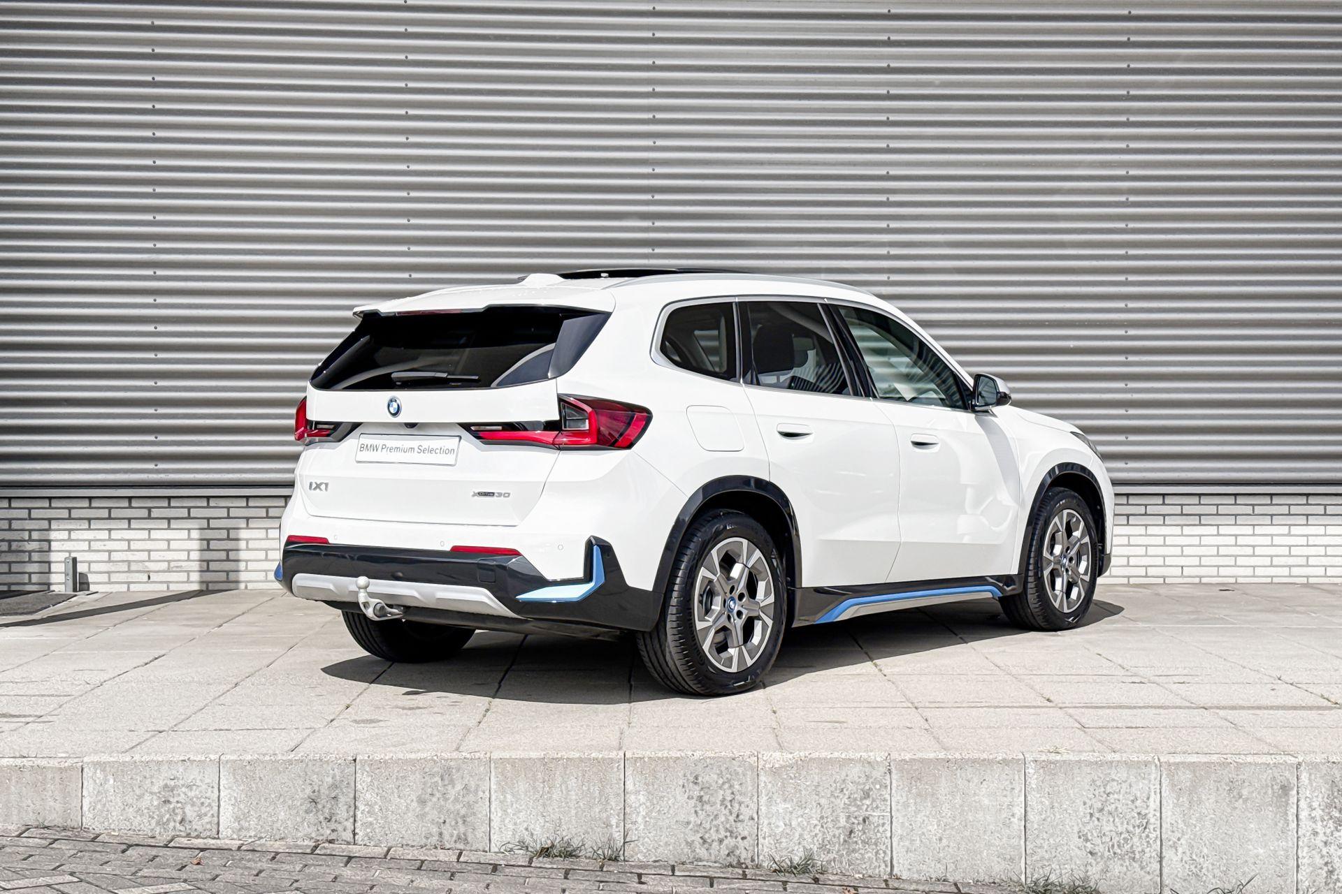 Foto van BMW Ix1 Xdrive30