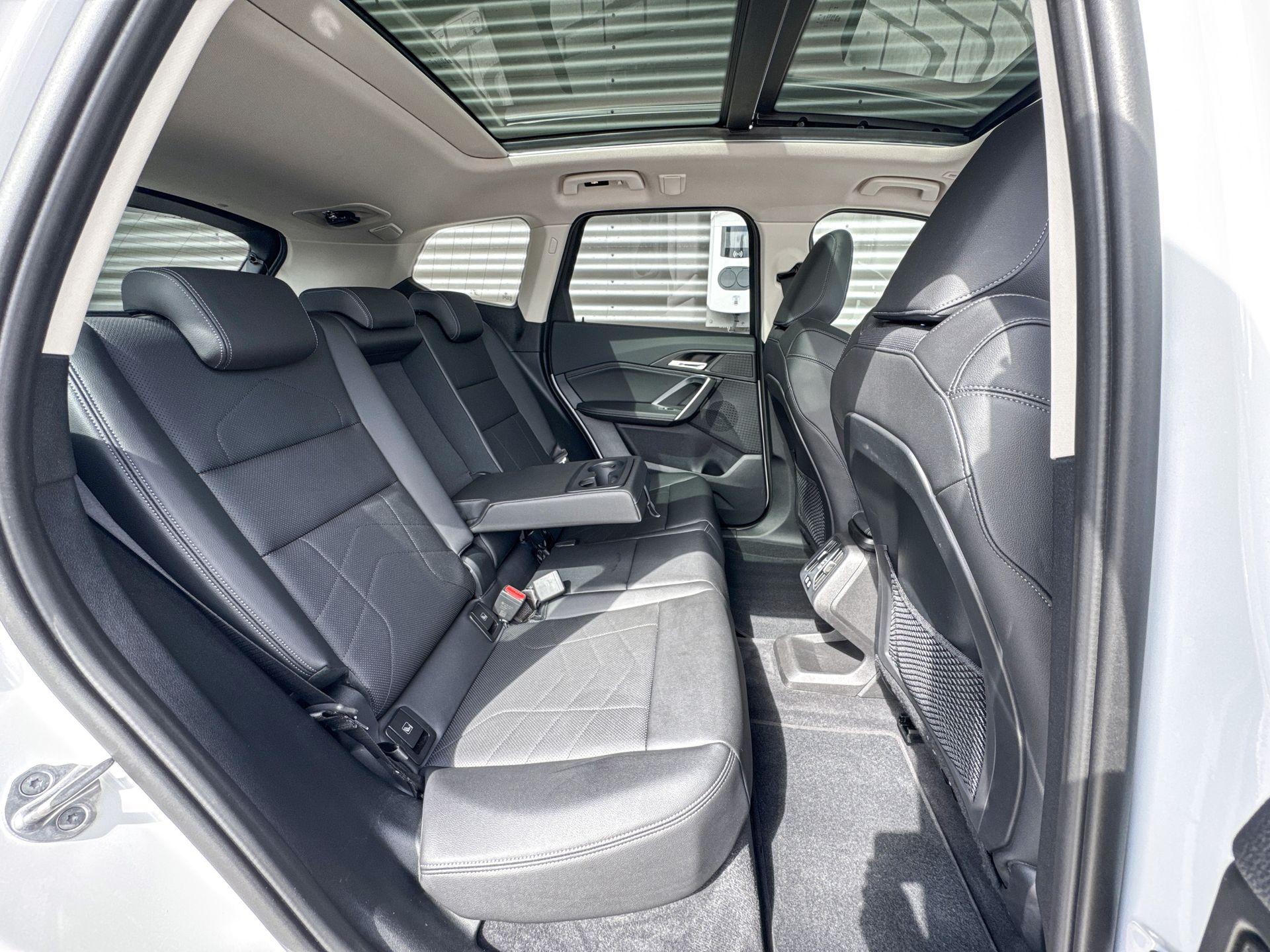 Foto van BMW Ix1 Xdrive30