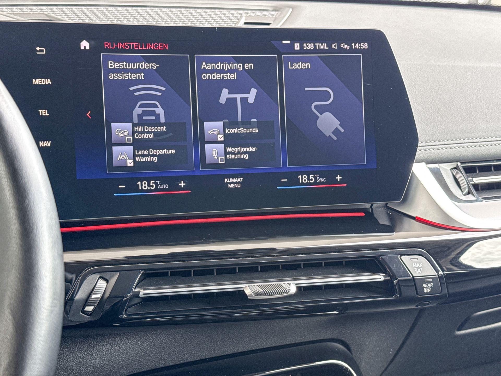 Foto van BMW Ix1 Xdrive30