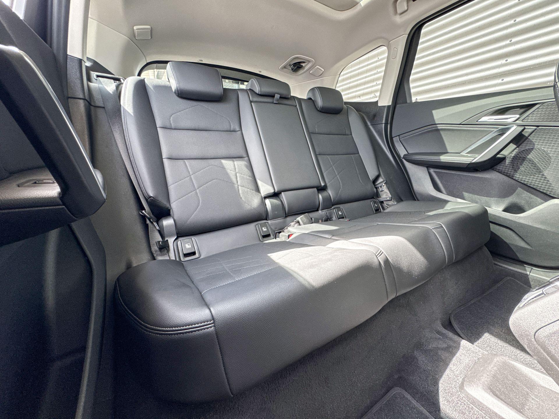 Foto van BMW Ix1 Xdrive30