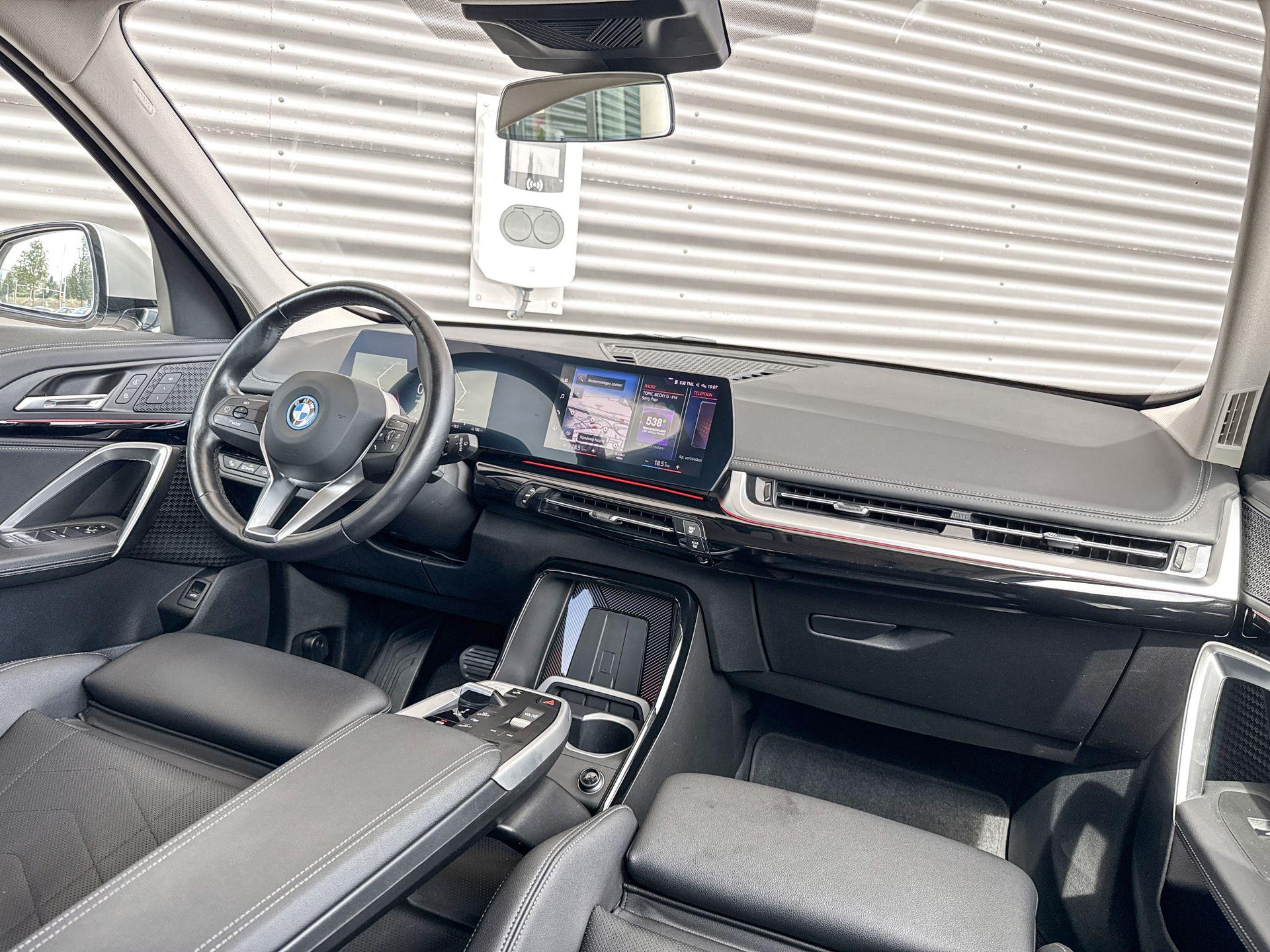 Foto van BMW Ix1 Xdrive30