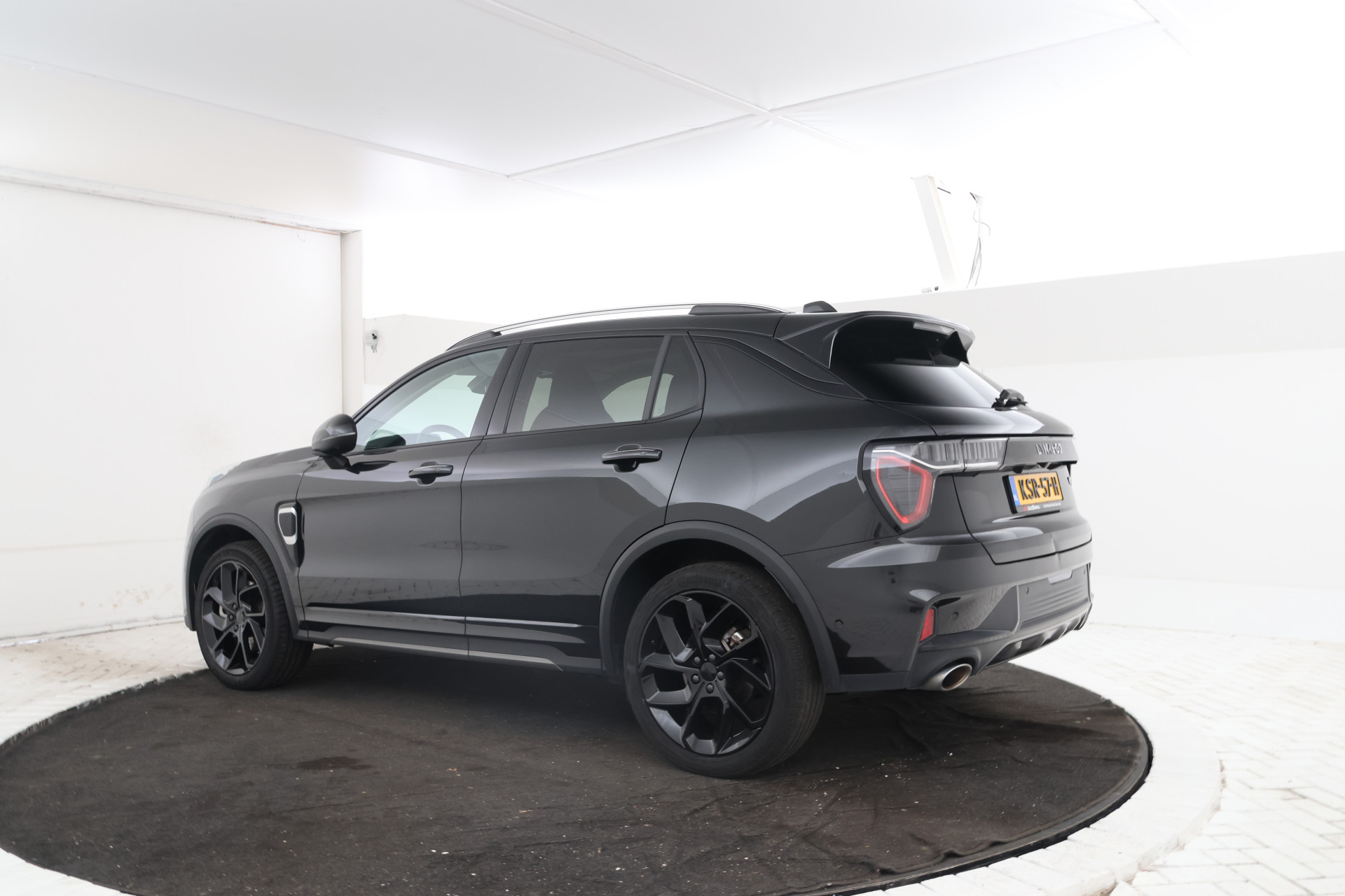 Foto van Lynk&co LYNK & Co 01