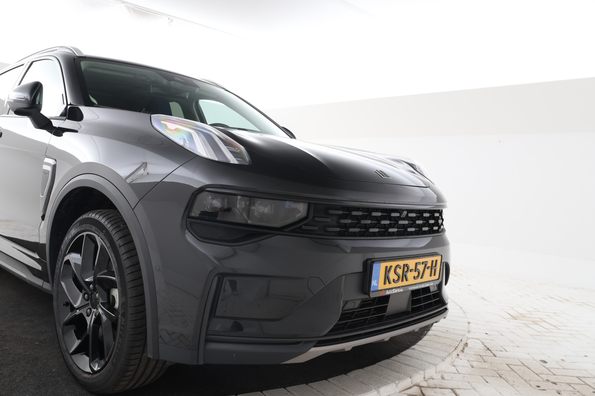 Foto van Lynk&co LYNK & Co 01
