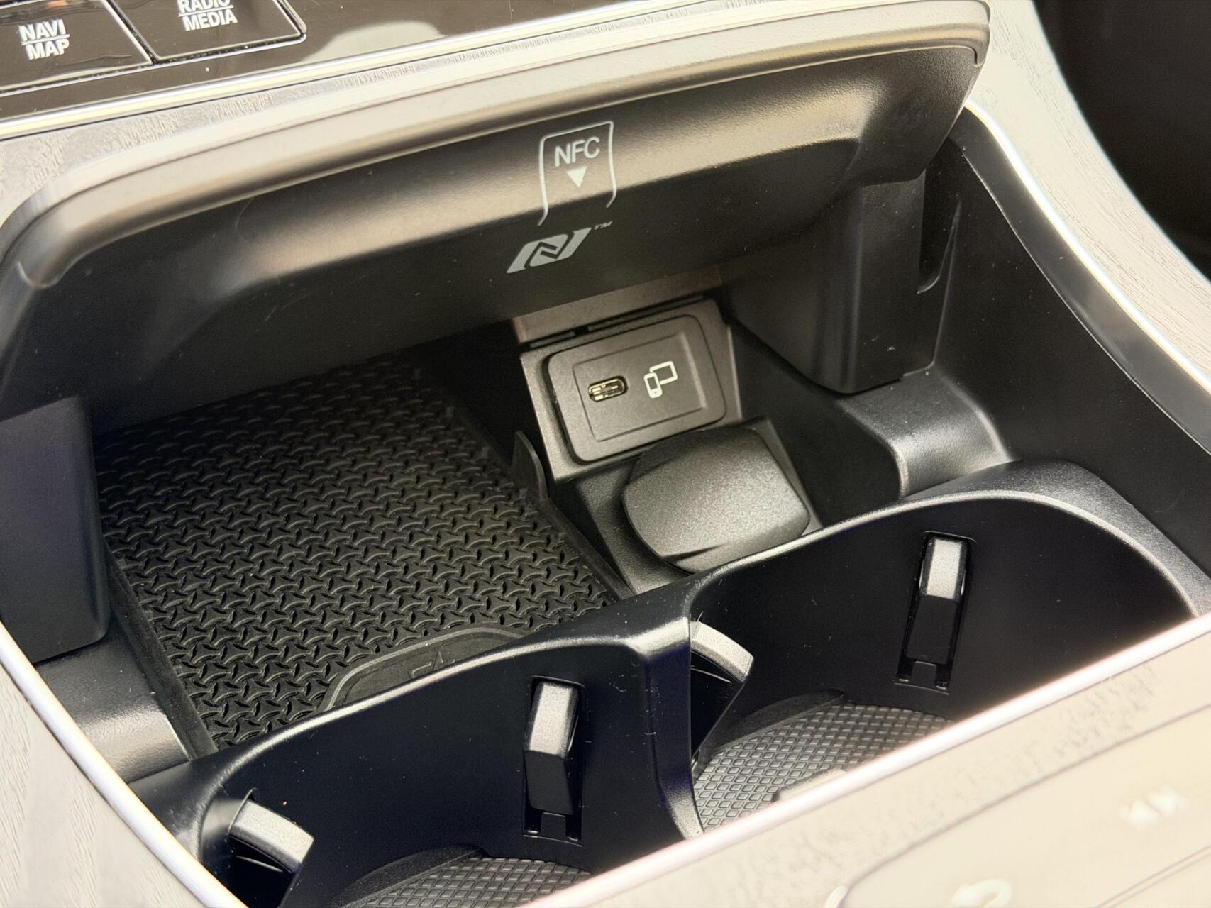 Foto van Mercedes-Benz E 300 E