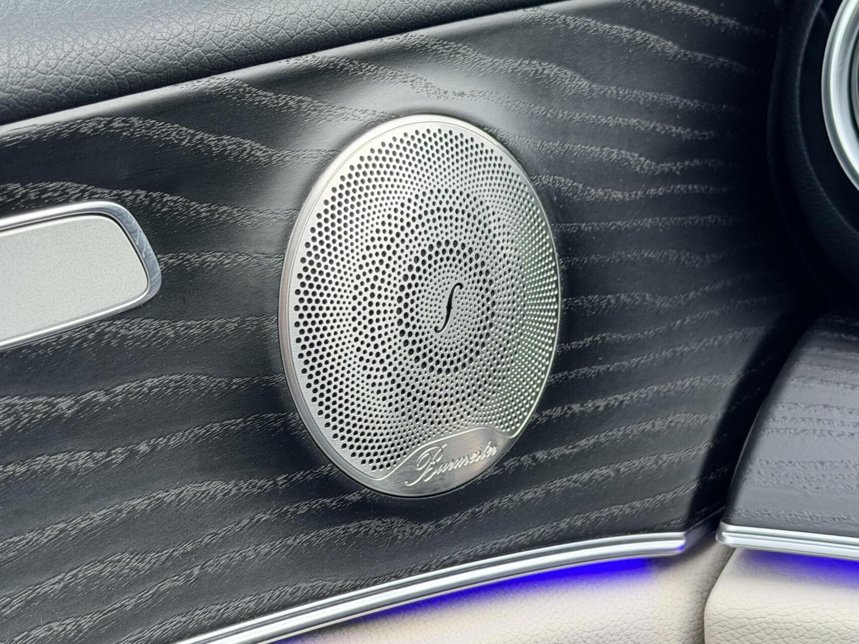 Foto van Mercedes-Benz E 300 E