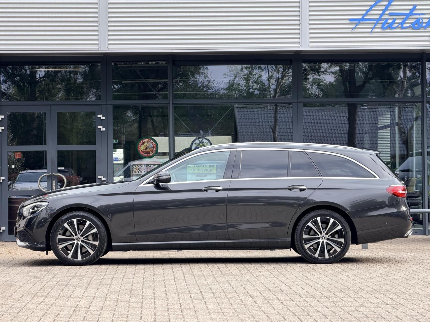 Foto van Mercedes-Benz E 300 E