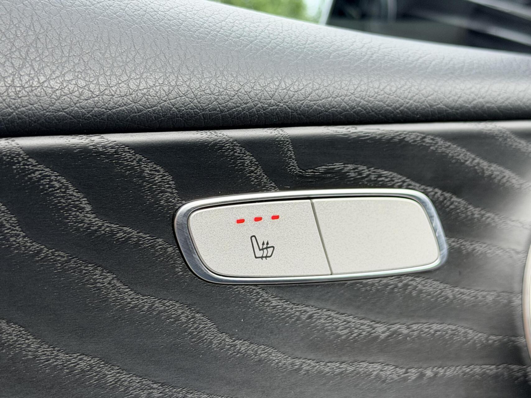 Foto van Mercedes-Benz E 300 E