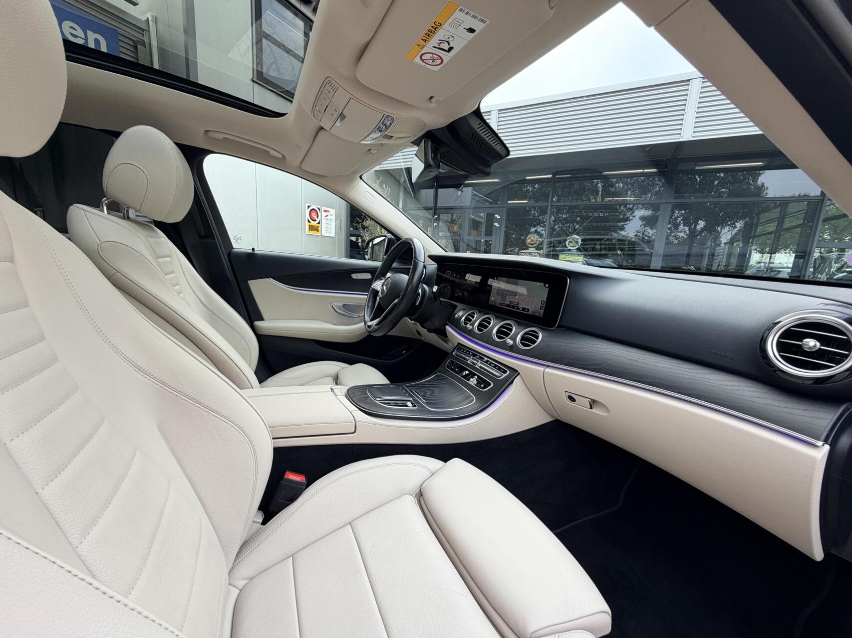 Foto van Mercedes-Benz E 300 E