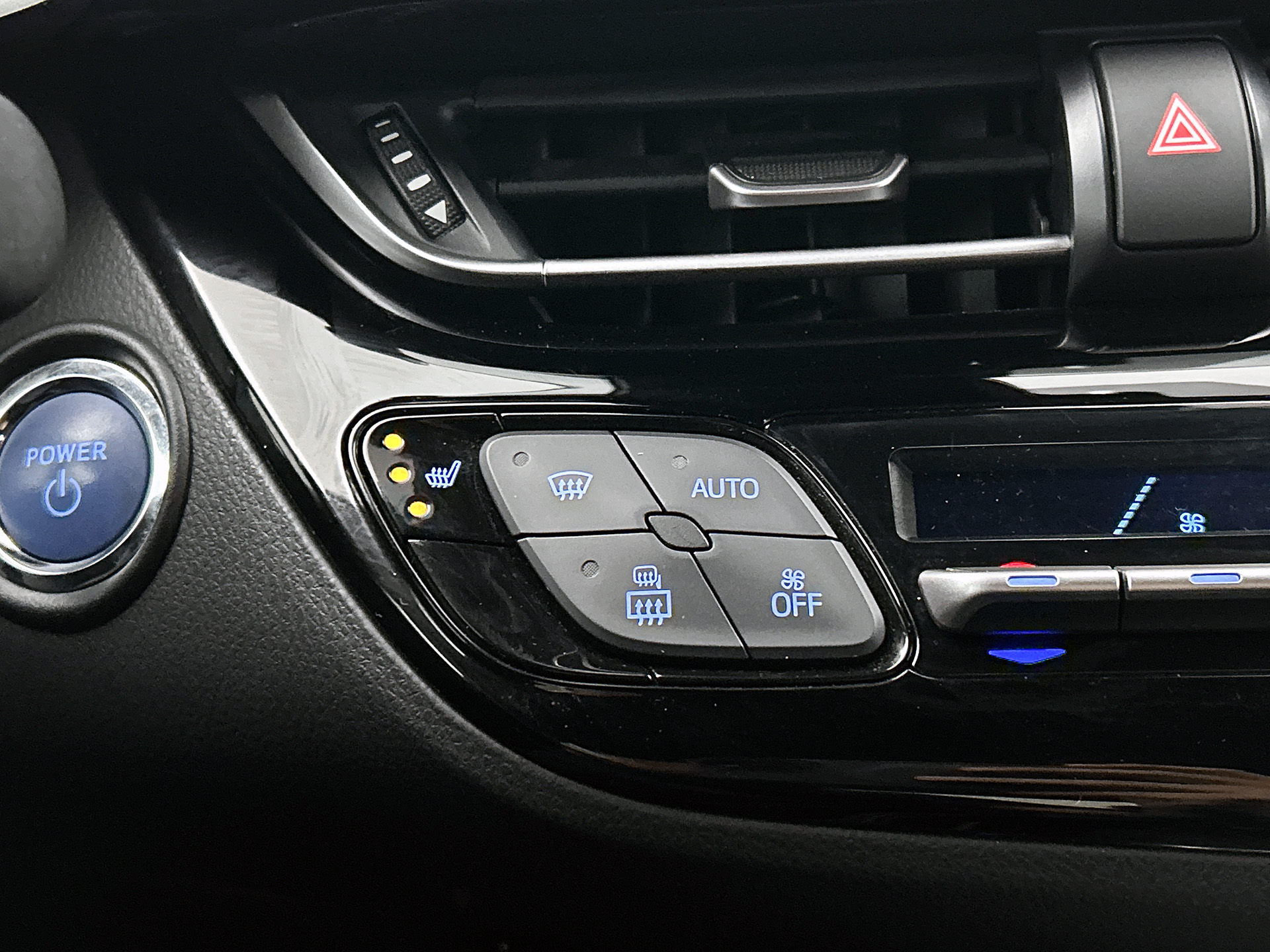 Foto van Toyota Toyota C-hr