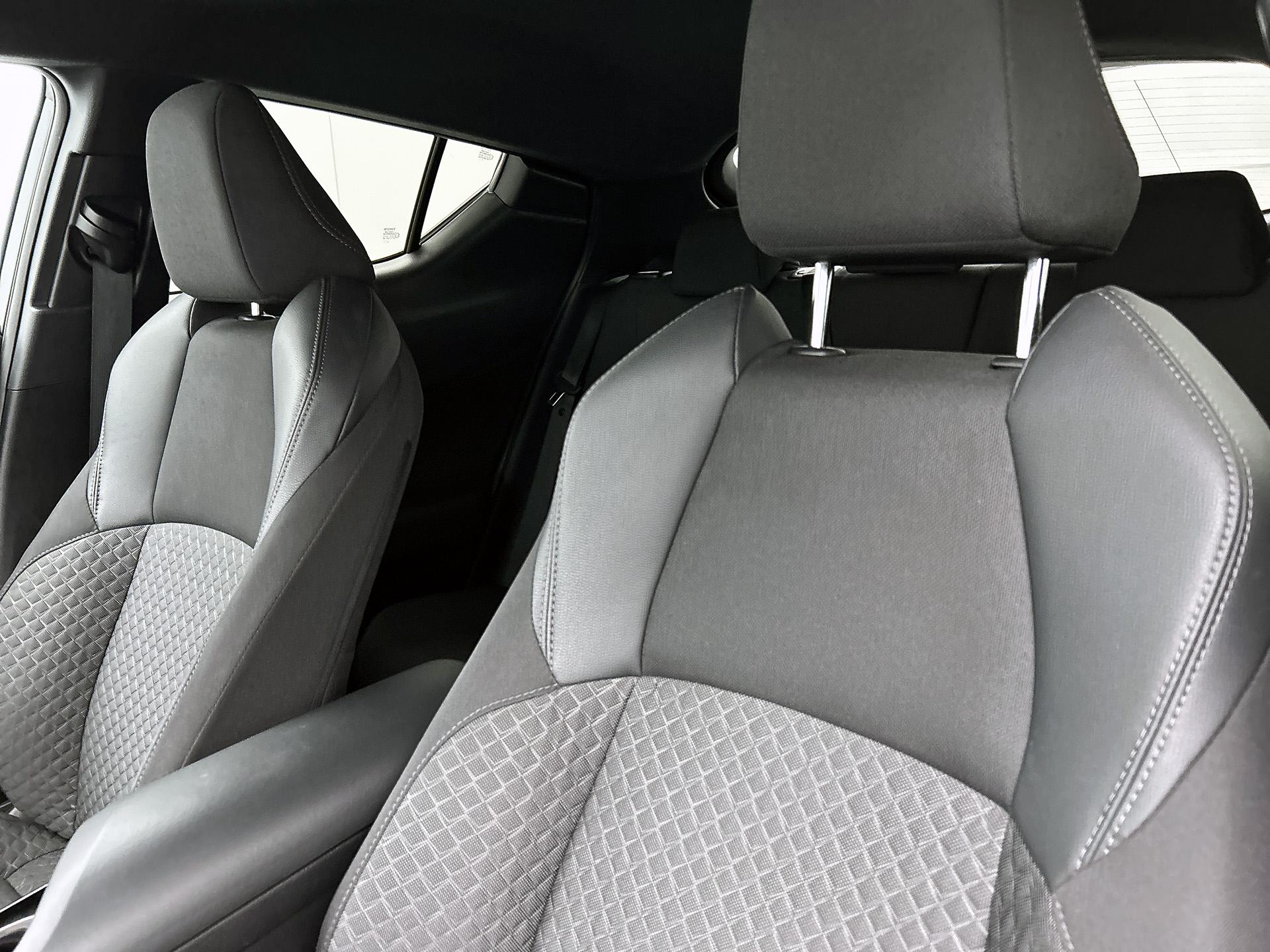 Foto van Toyota Toyota C-hr