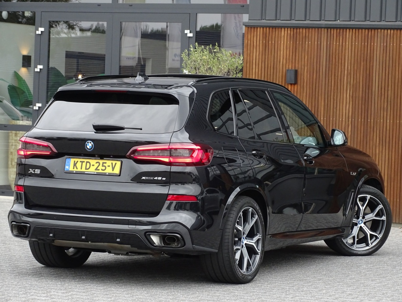 Foto van BMW X5 Xdrive45e