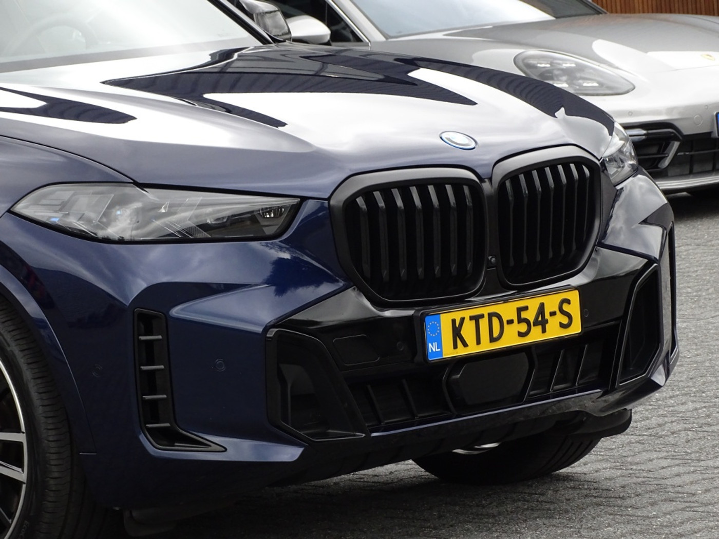Foto van BMW X5 Xdrive50e