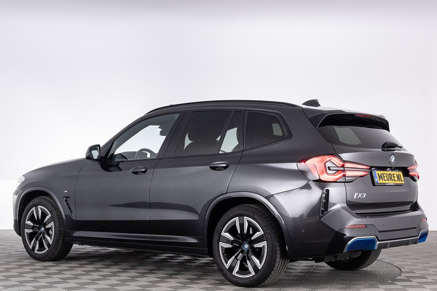 Foto van BMW Ix3