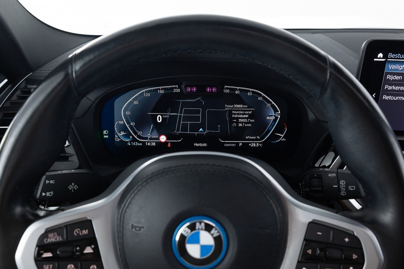 Foto van BMW Ix3