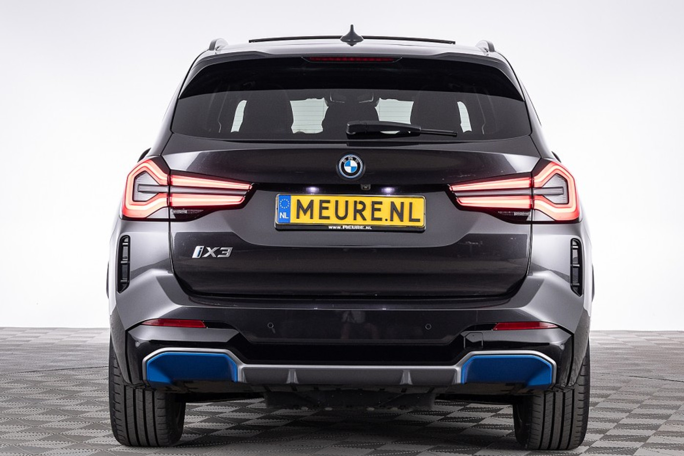 Foto van BMW Ix3