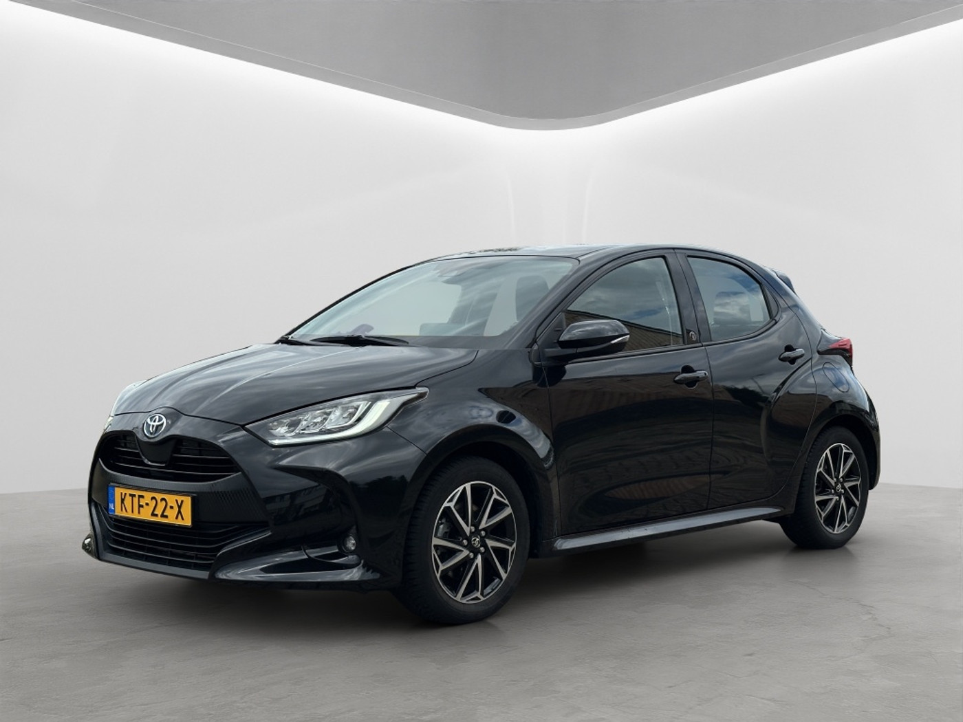 Toyota Yaris 1.5 Hyb. dynamic Keyless Led 2023 - voorkant