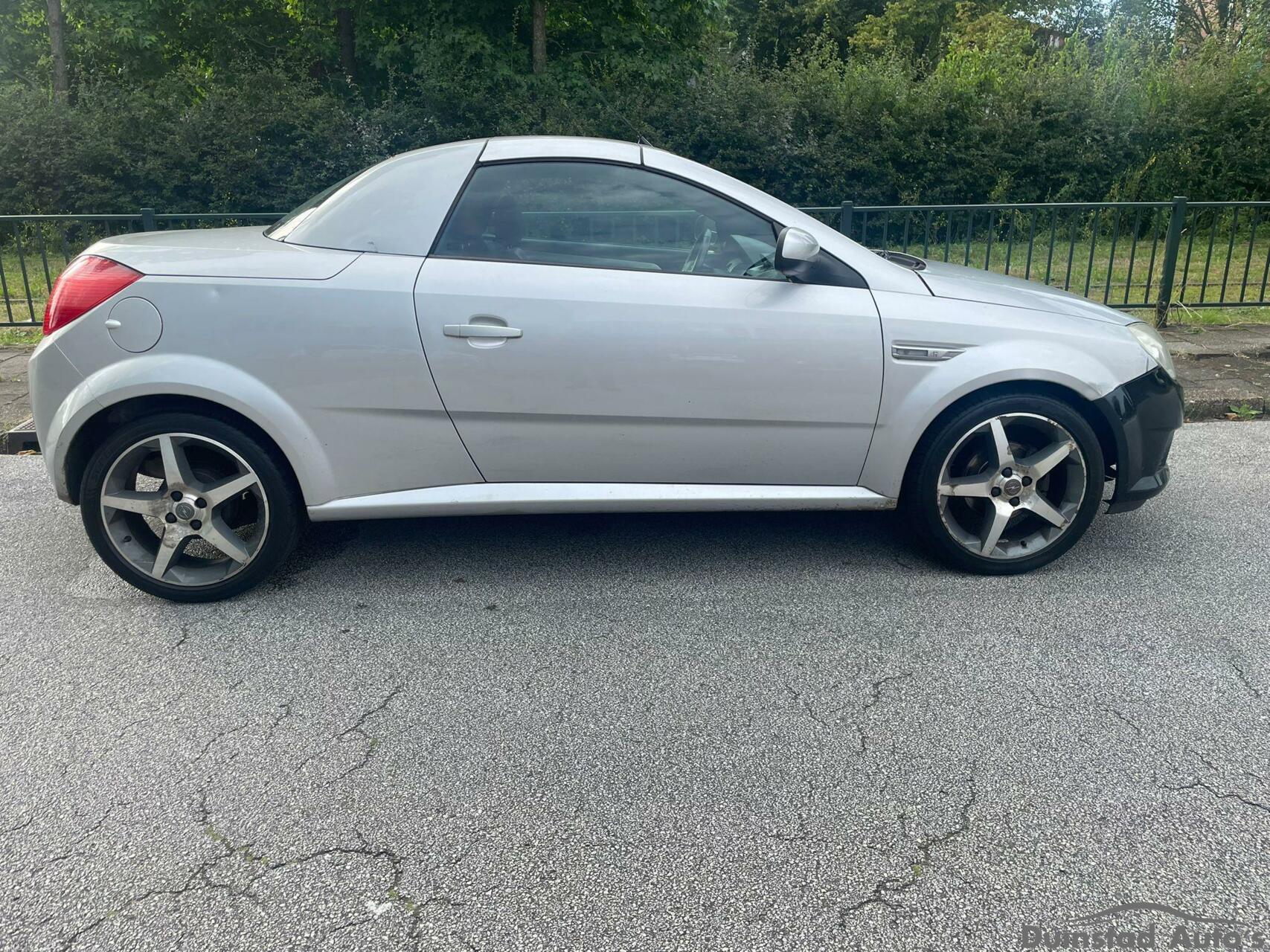 Foto van Opel Tigra Twintop